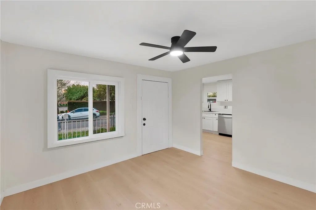 659 S 7th Street