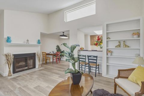 Tiny photo for 4725 35th St #5, San Diego, CA 92116 (MLS # 260007895)