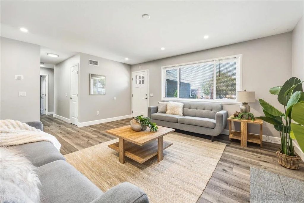 Photo of 5325 Bonita Dr, San Diego, CA 92114 (MLS # 260010226)