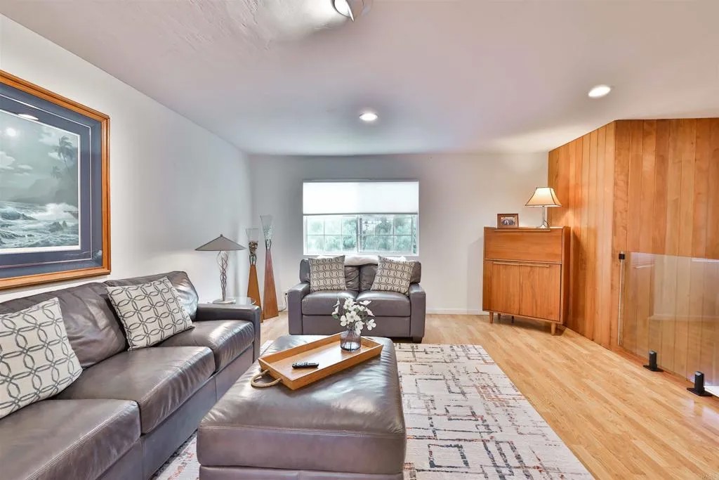 850 C Avenue 4
