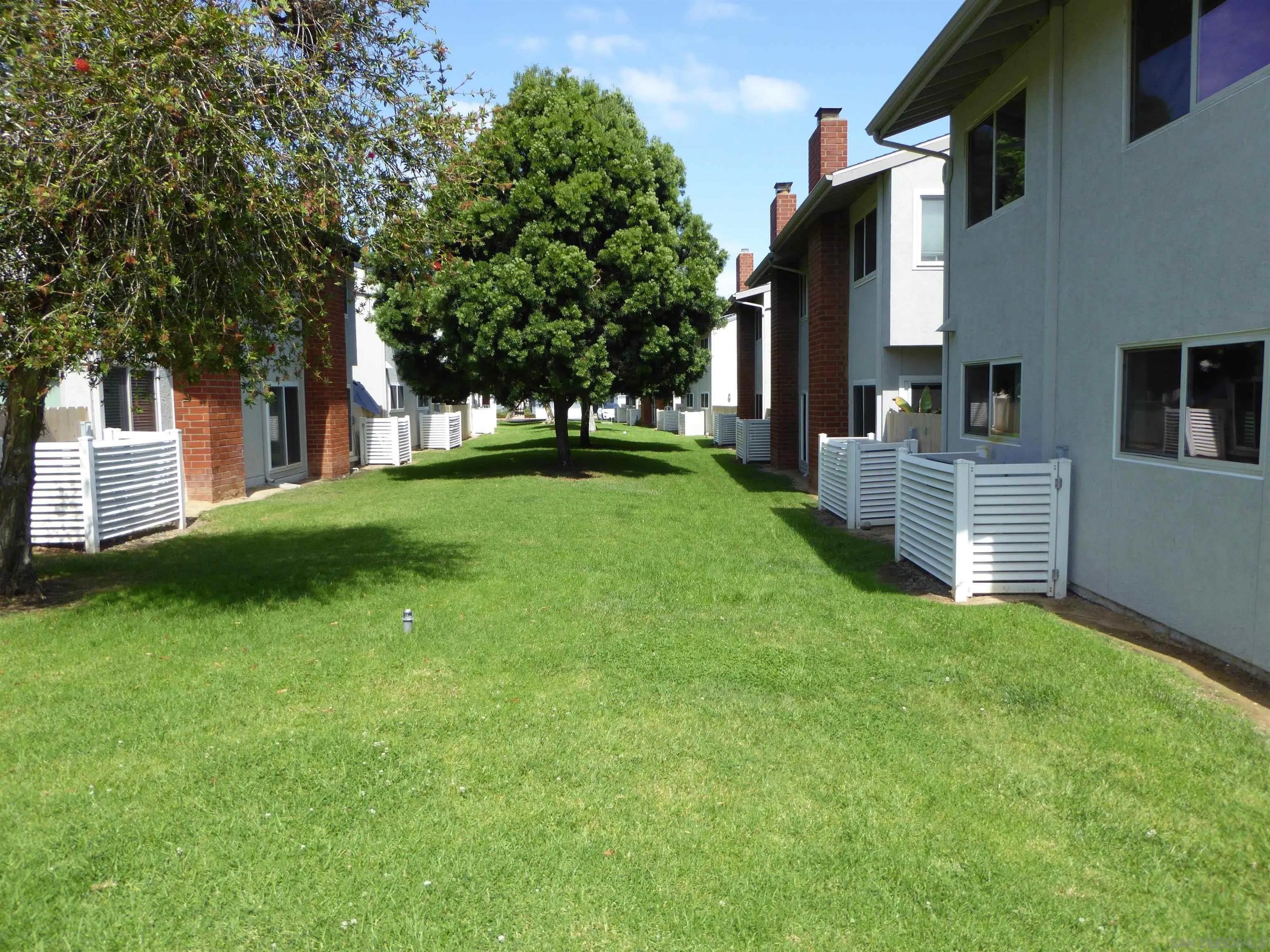 2306 Caminito Andada