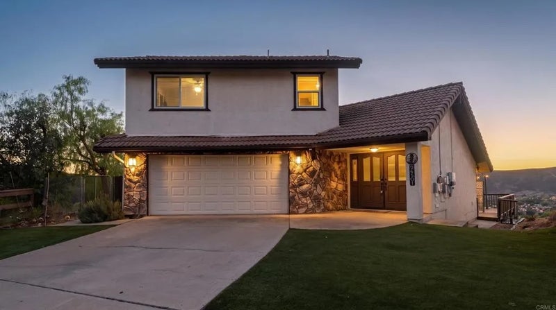 24501 Tesoro Way