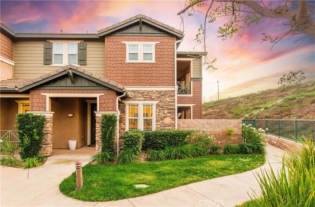 Photo of 16479 W Nicklaus Dr #124, Sylmar, CA 91342 (MLS # SR25275783)