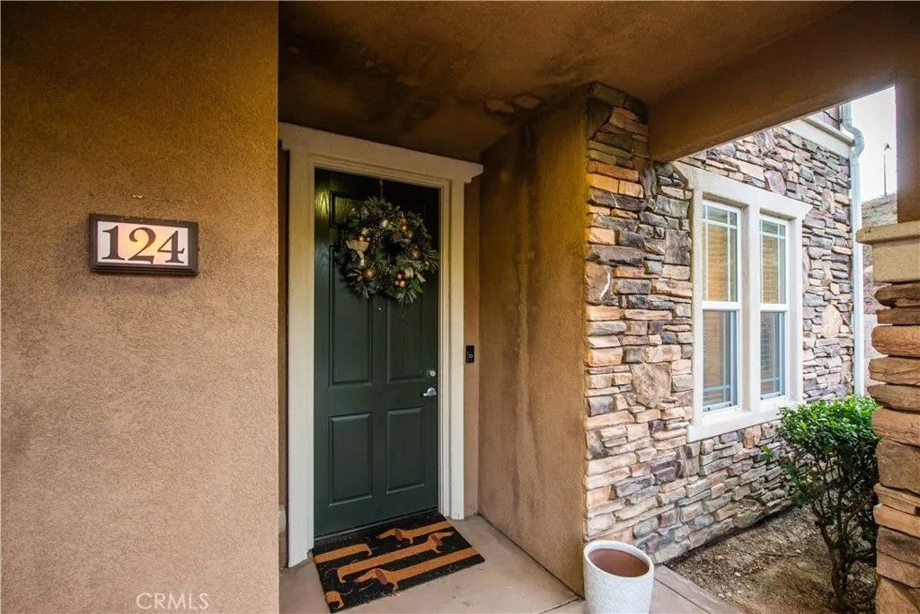 Photo of 16479 W Nicklaus Dr #124, Sylmar, CA 91342 (MLS # SR25275783)