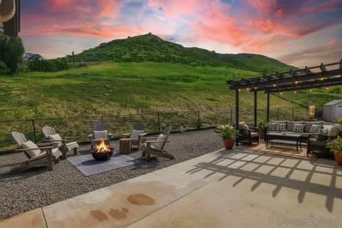 Photo of 1861 Vista De La Montana, El Cajon, CA 92019 (MLS # 260006448)