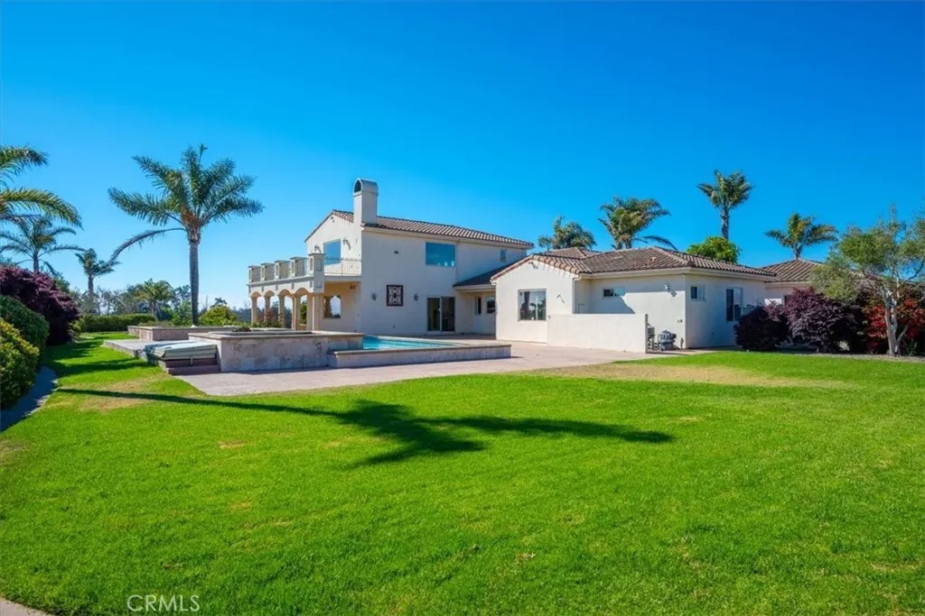 1685 Scenic View Way