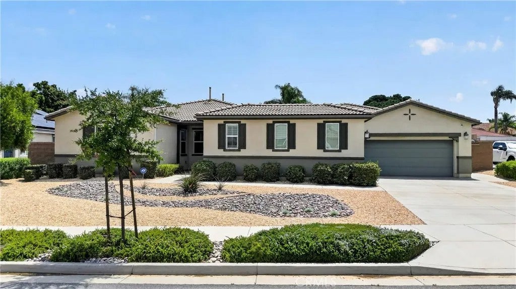 Photo of 16560 SOL Avenue, Riverside, CA 92503 (MLS # IV26215161)