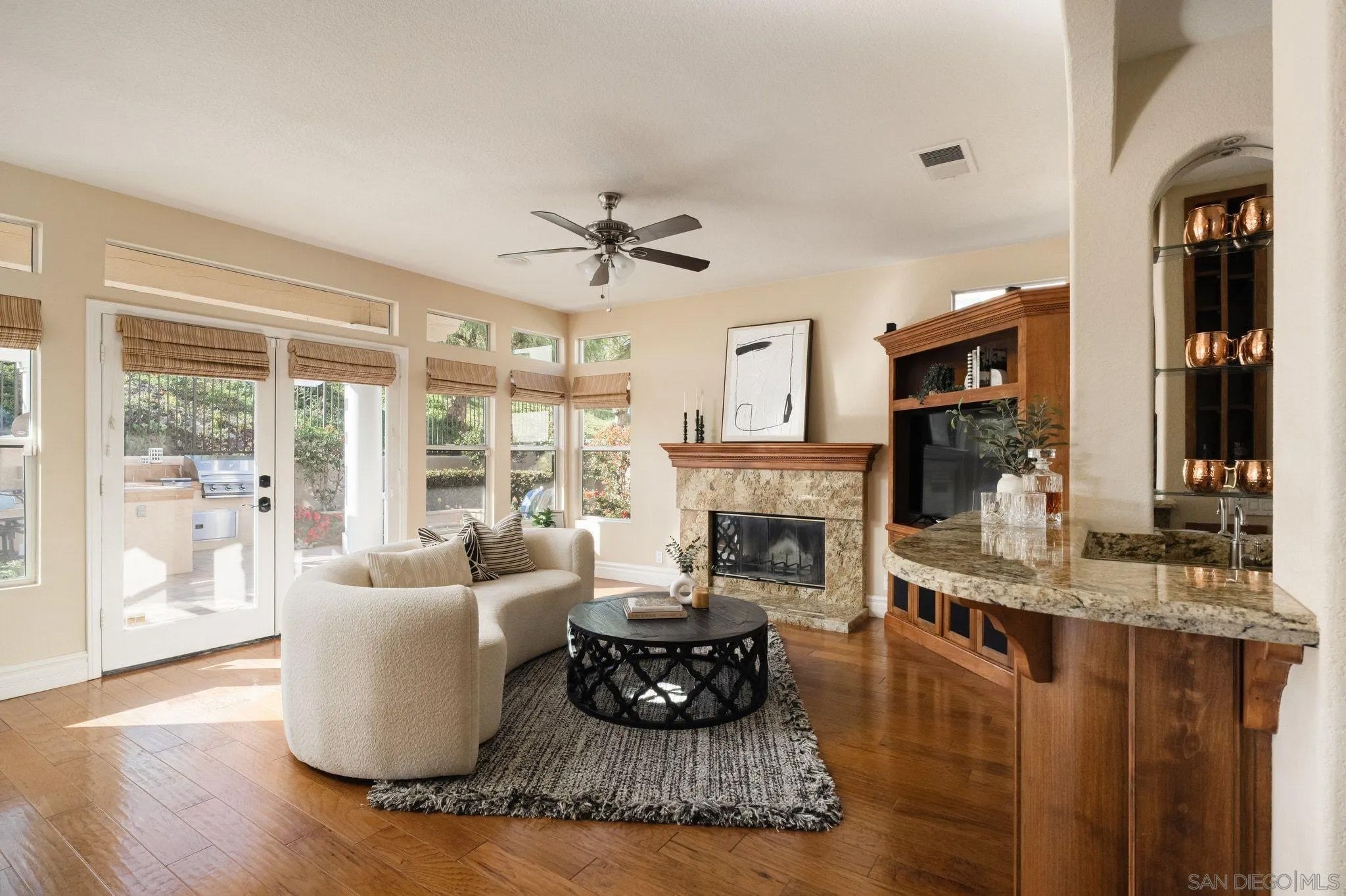 225 Borrego Ct