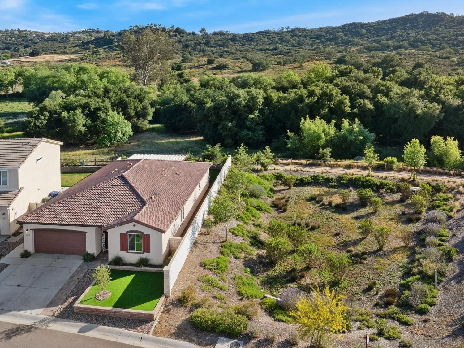28327 Farm Creek