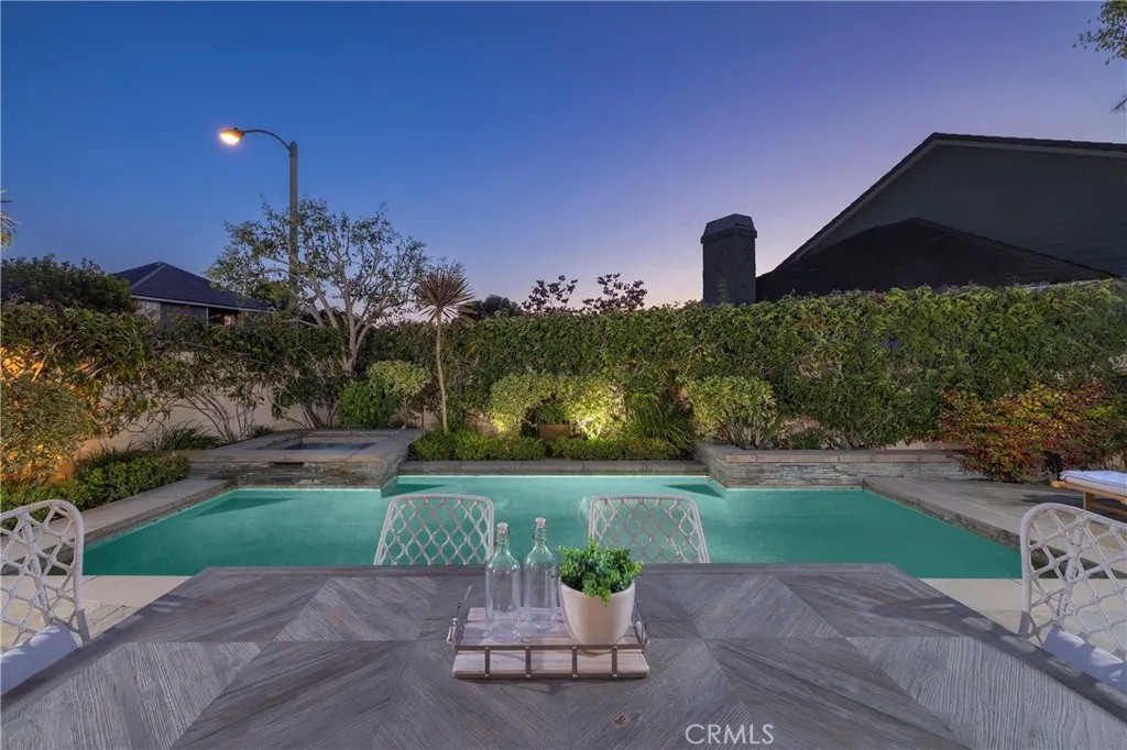 4196 Shorebreak Drive
