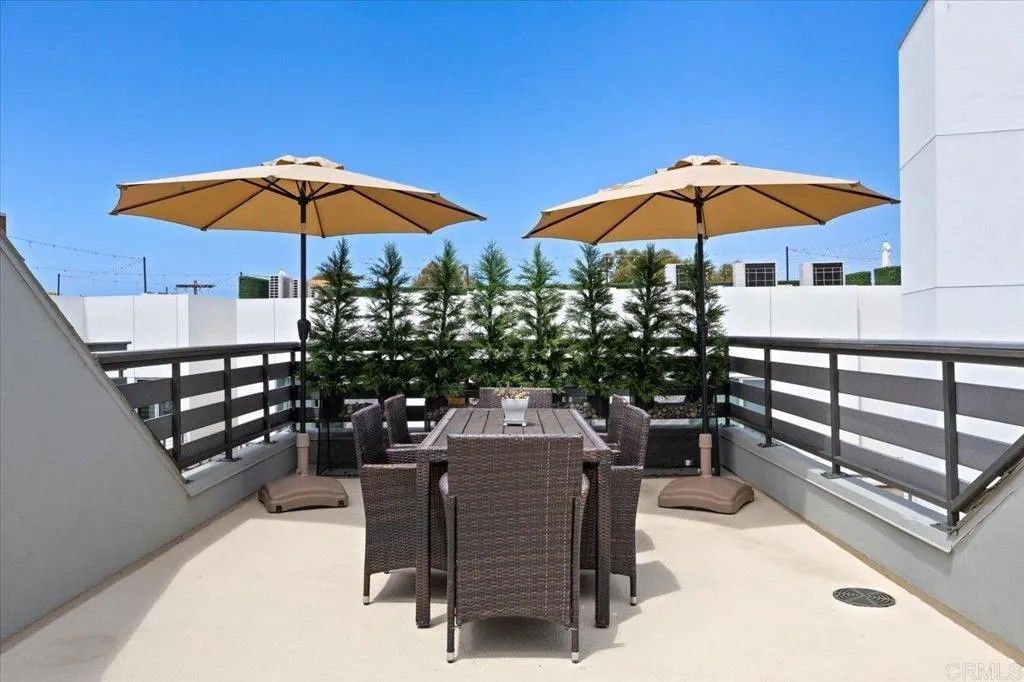 Photo of 2511 State Street, Carlsbad, CA 92008 (MLS # NDP2604309)