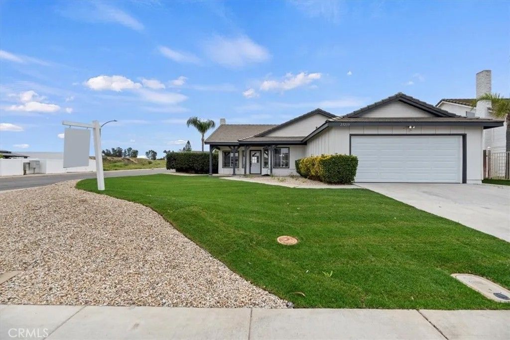 Photo of 23209 Norrisgrove Dr, Perris, CA 92570 (MLS # IV26025623)