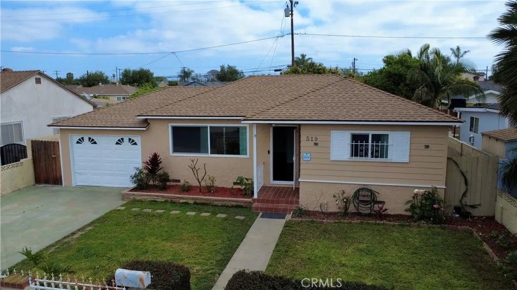 Photo of 519 English St, Santa Ana, CA 92703 (MLS # OC26045506)