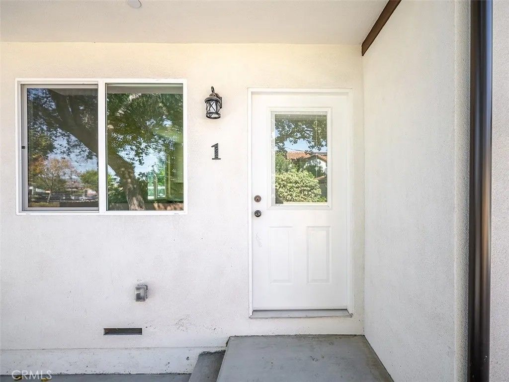 Photo of 24743 Valley Street #3, Newhall, CA 91321 (MLS # SR25277344)