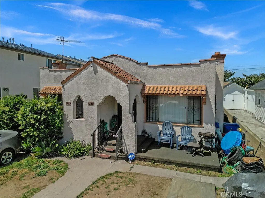 4227 Walton Avenue