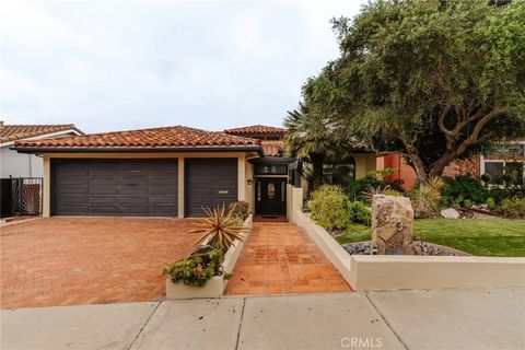 Photo of 3837 Paseo De Las Tortugas, Torrance, CA 90505 (MLS # SB25244470)