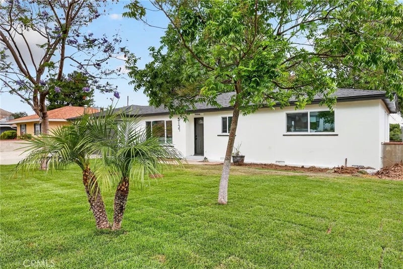 5137 Peacock Lane