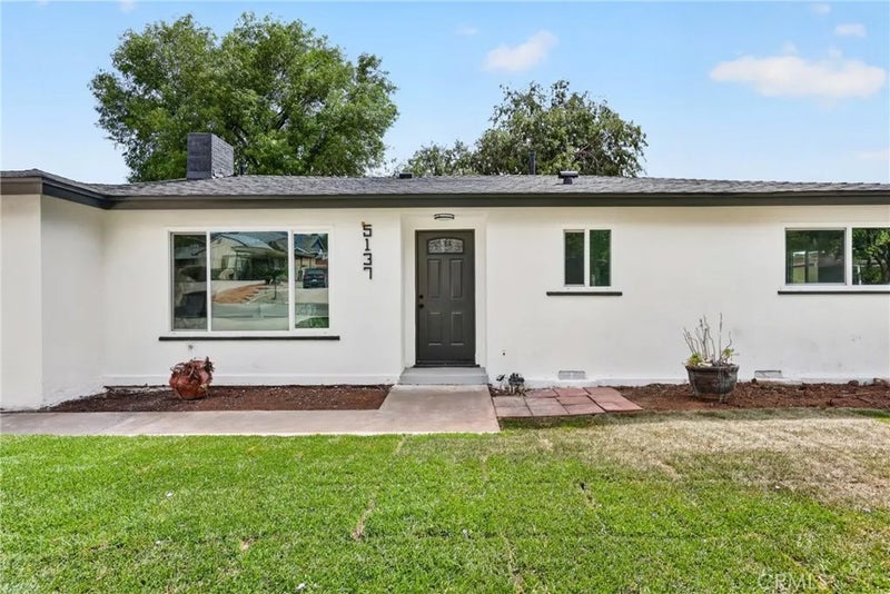 5137 Peacock Lane