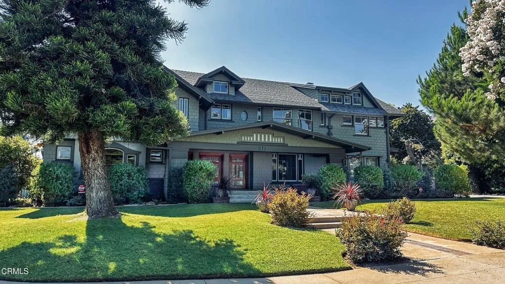 217 Oaklawn Avenue
