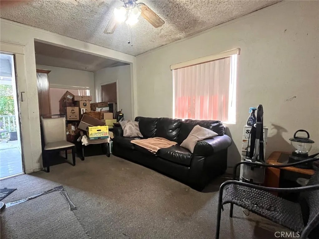 1237 N Evergreen