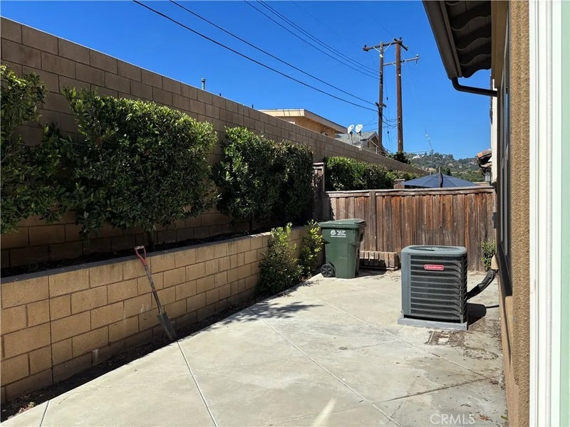 2161 Citrus Pl B