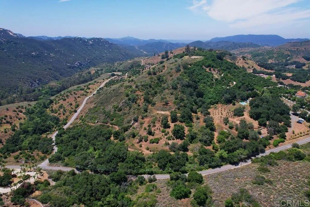 Photo of Camino Estribo 940220003, Temecula, CA 92590 (MLS # NDP2603559)