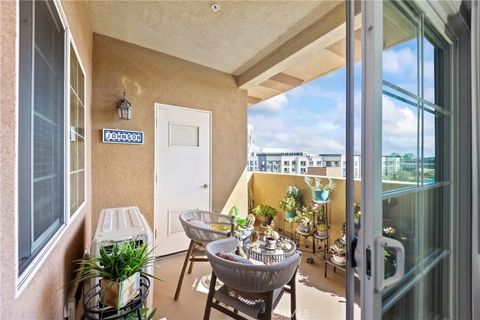 Tiny photo for 21345 Hawthorne Blvd, Torrance, CA 90503 (MLS # SB25234296)
