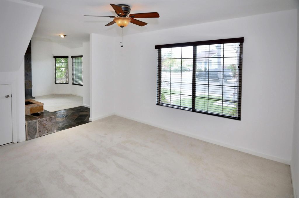 Photo of 1400 Darwin Dr, Oceanside, CA 92056 (MLS # 2600821)