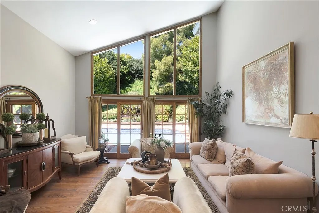 22815 Sparrowdell