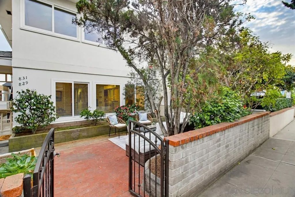 Photo of 829-31 Avalon Ct, San Diego, CA 92109 (MLS # 260005327)