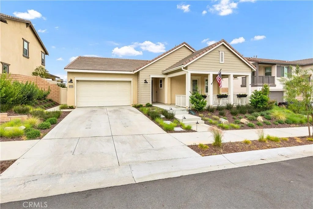 Photo of 39481 Chamise St, Temecula, CA 92591 (MLS # SW26076424)