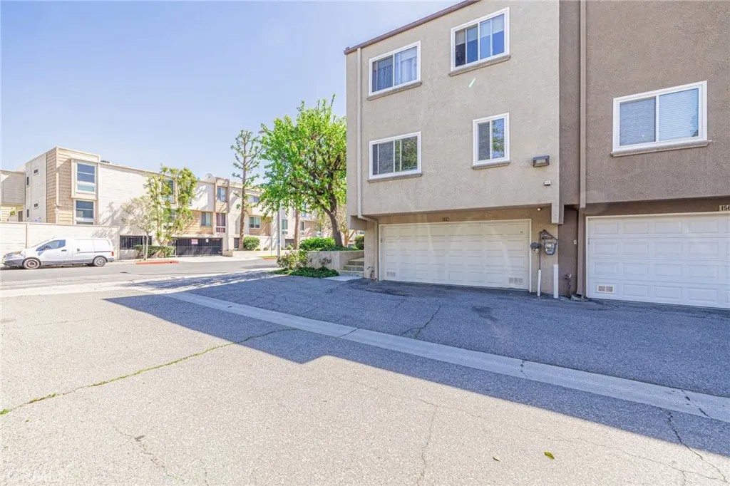 21901 Lassen Street 155