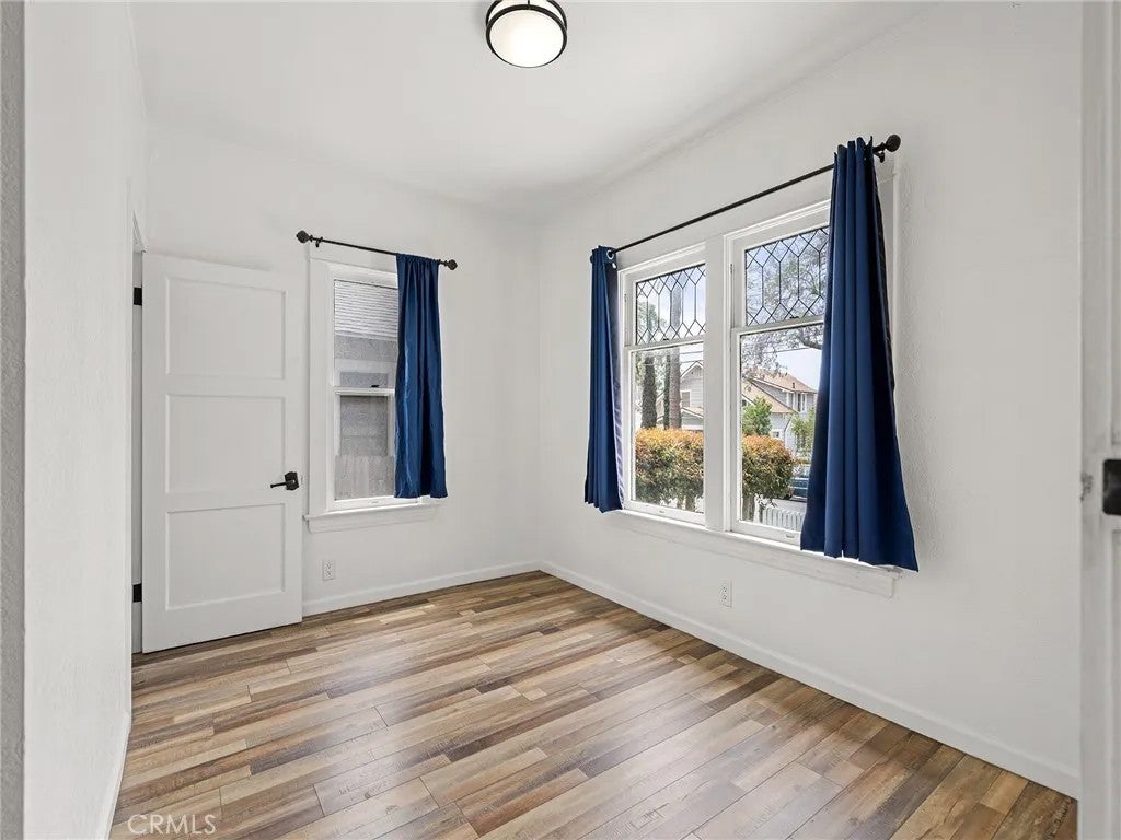 757-759 N Loma Vista Drive