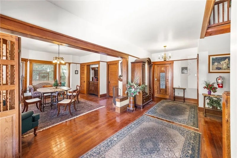 419 Cedar