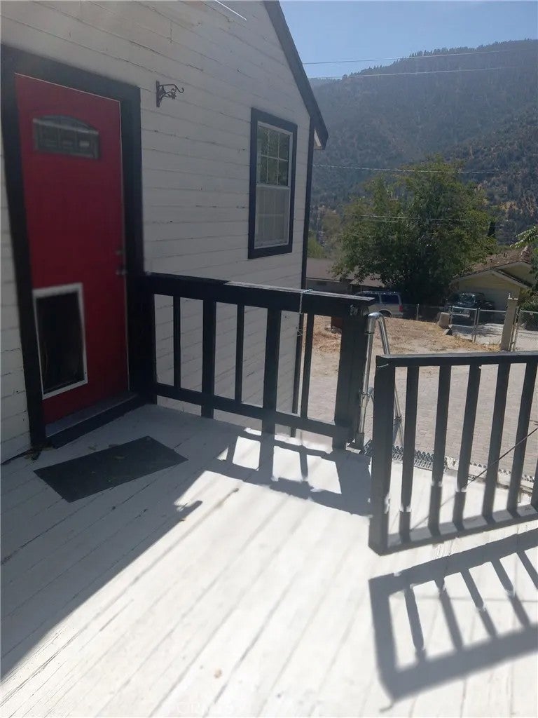 4141 Willow