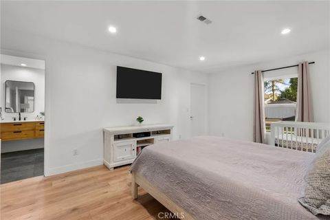 Tiny photo for 23367 Friar St, Woodland Hills, CA 23367 (MLS # SR25224703)
