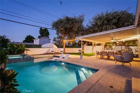 Tiny photo for 23367 Friar St, Woodland Hills, CA 23367 (MLS # SR25224703)