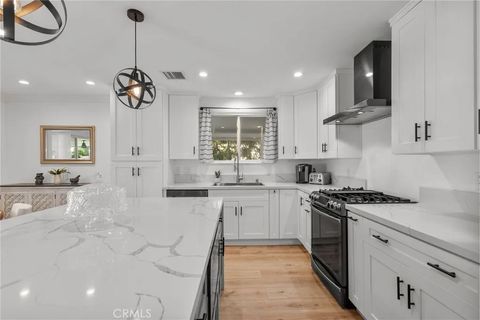 Tiny photo for 23367 Friar St, Woodland Hills, CA 23367 (MLS # SR25224703)