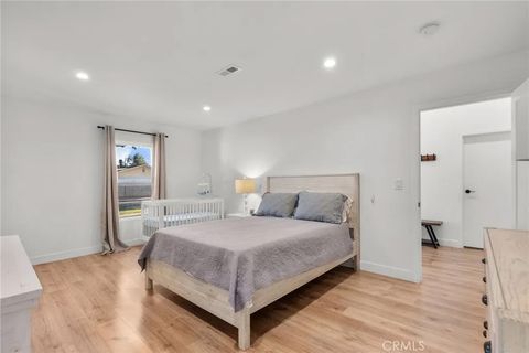 Tiny photo for 23367 Friar St, Woodland Hills, CA 23367 (MLS # SR25224703)