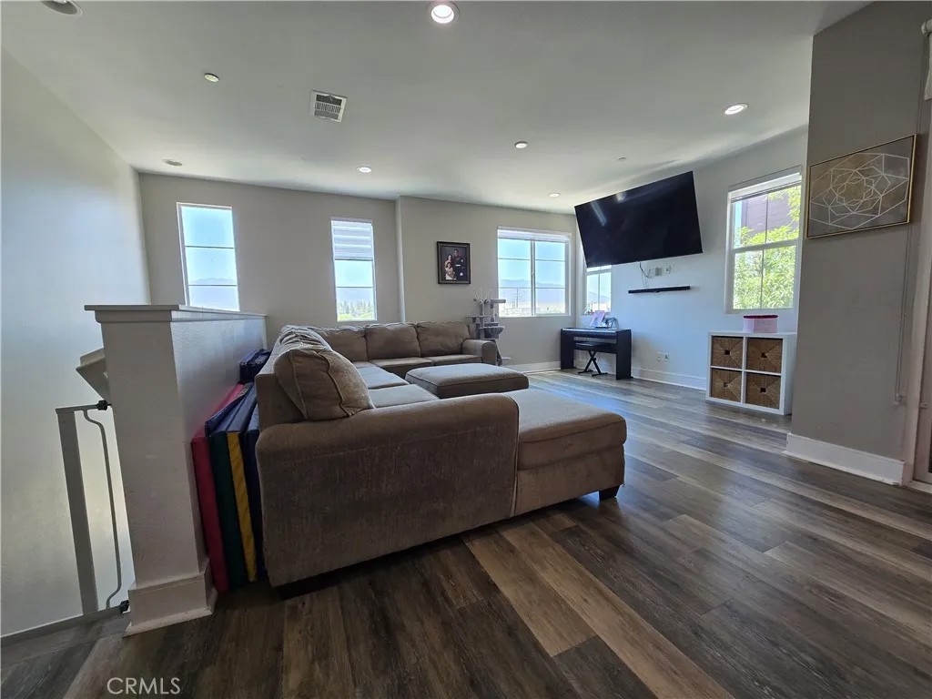 1014 Savi Drive 104