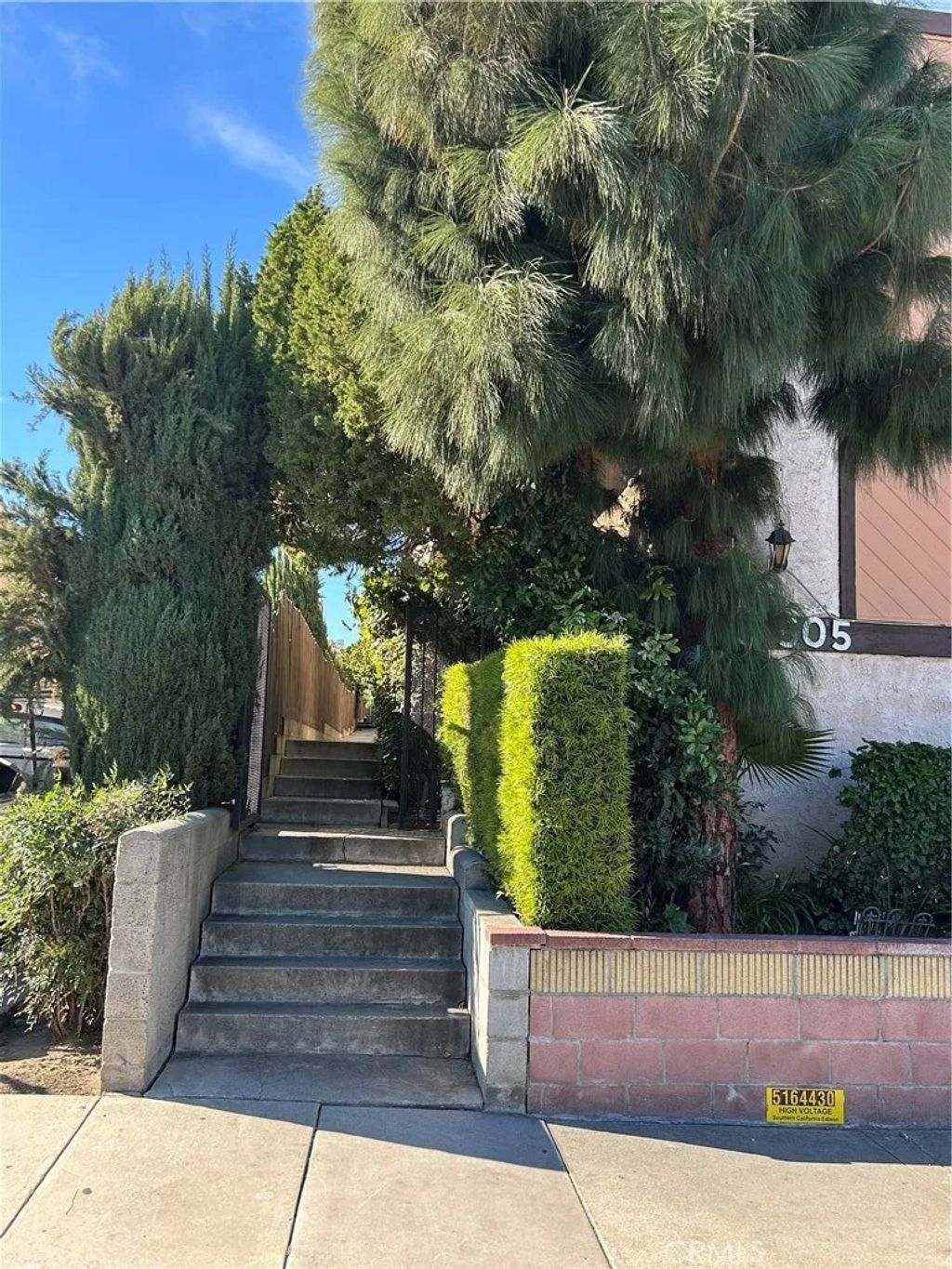 Photo of 503 Sefton Ave #C, Monterey Park, CA 91755 (MLS # AR26007174)