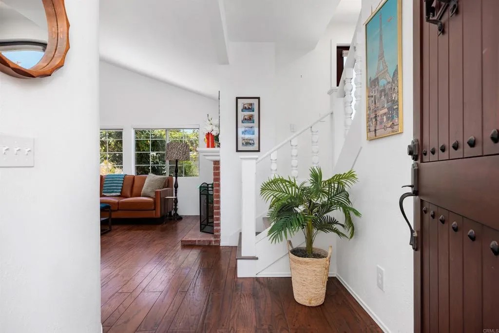 206 Calle de Madera