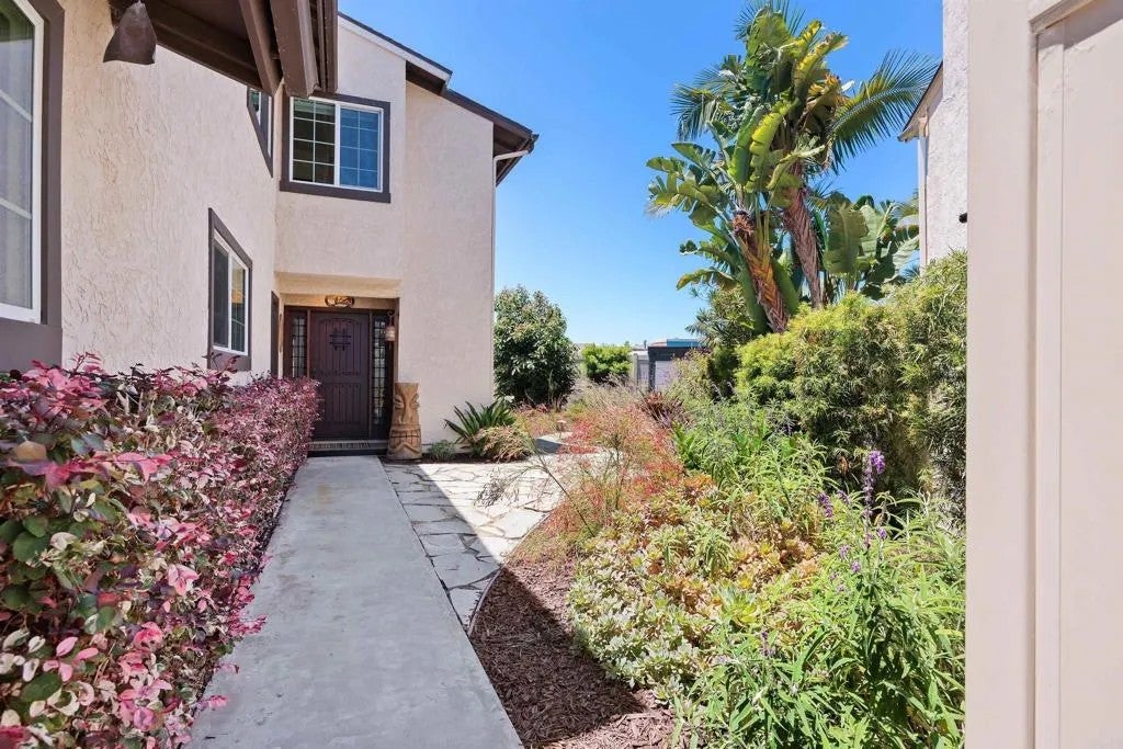 Photo of 206 Calle de Madera, Encinitas, CA 92024 (MLS # NDP2606019)