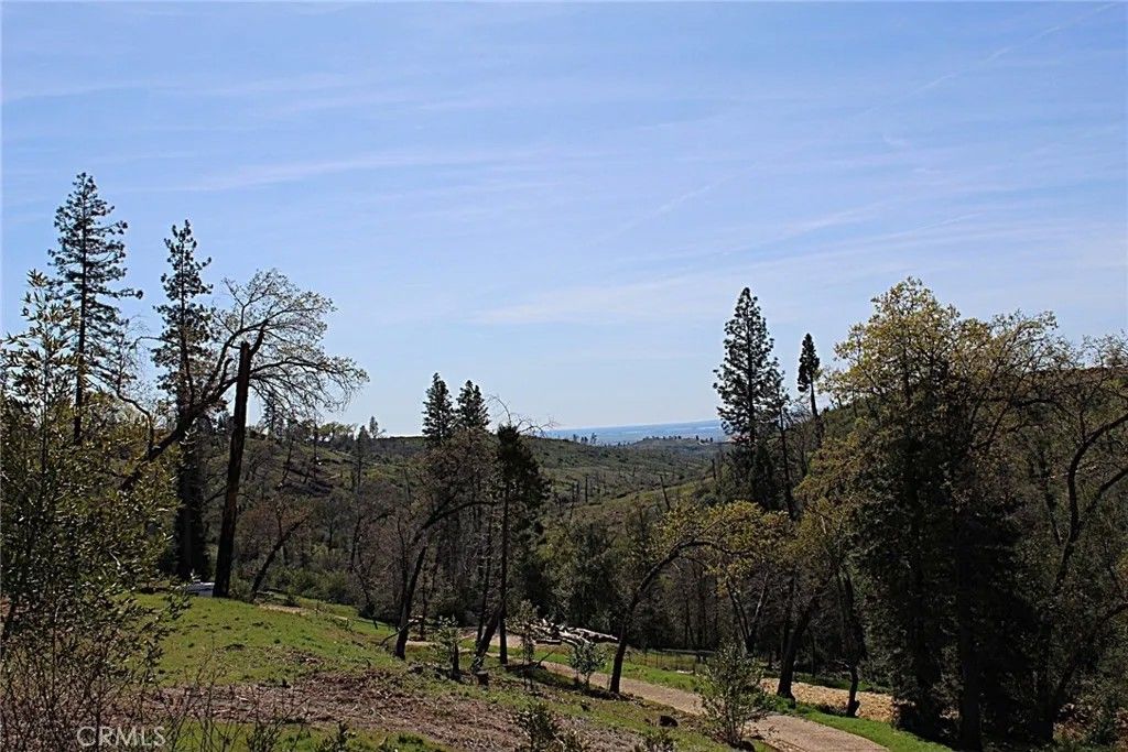 Photo of 5556 Glen Dr, Paradise, CA 95969 (MLS # PA26000120)