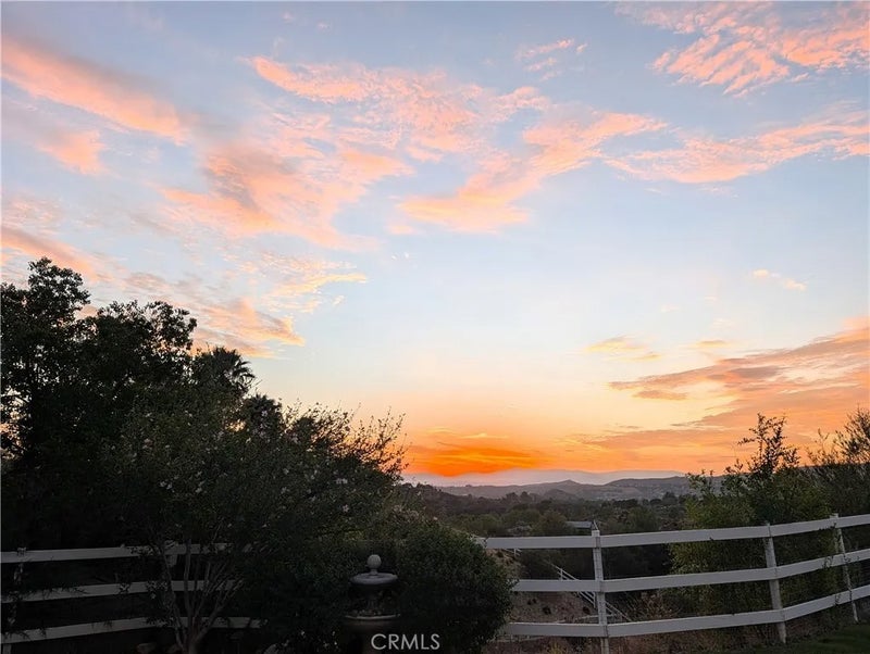 15435 Live Oak Springs Canyon