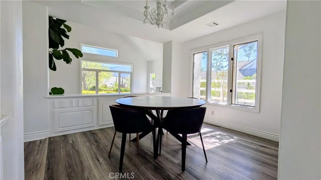 15435 Live Oak Springs Canyon