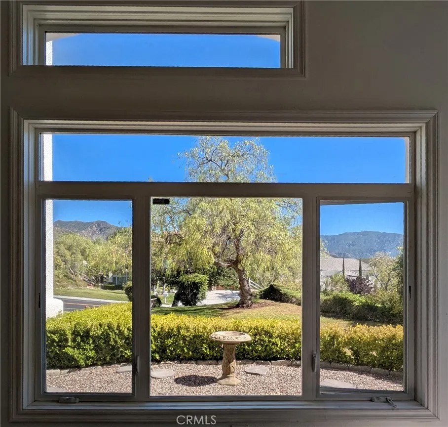 15435 Live Oak Springs Canyon