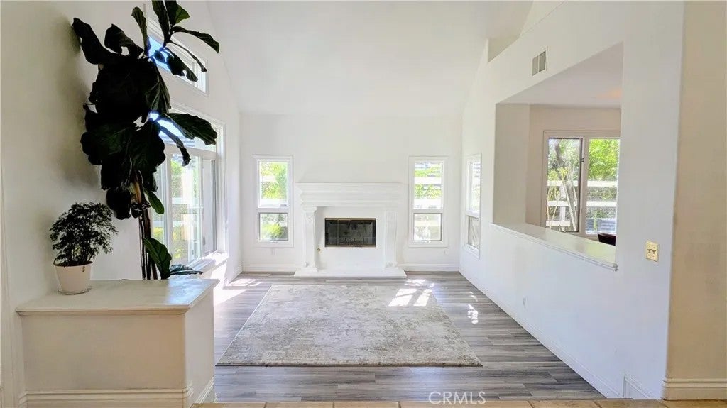 15435 Live Oak Springs Canyon