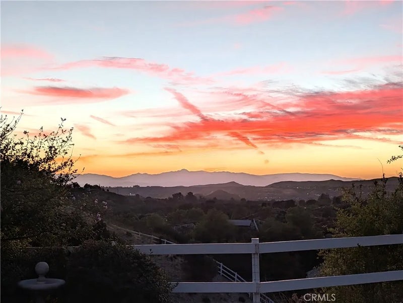 15435 Live Oak Springs Canyon
