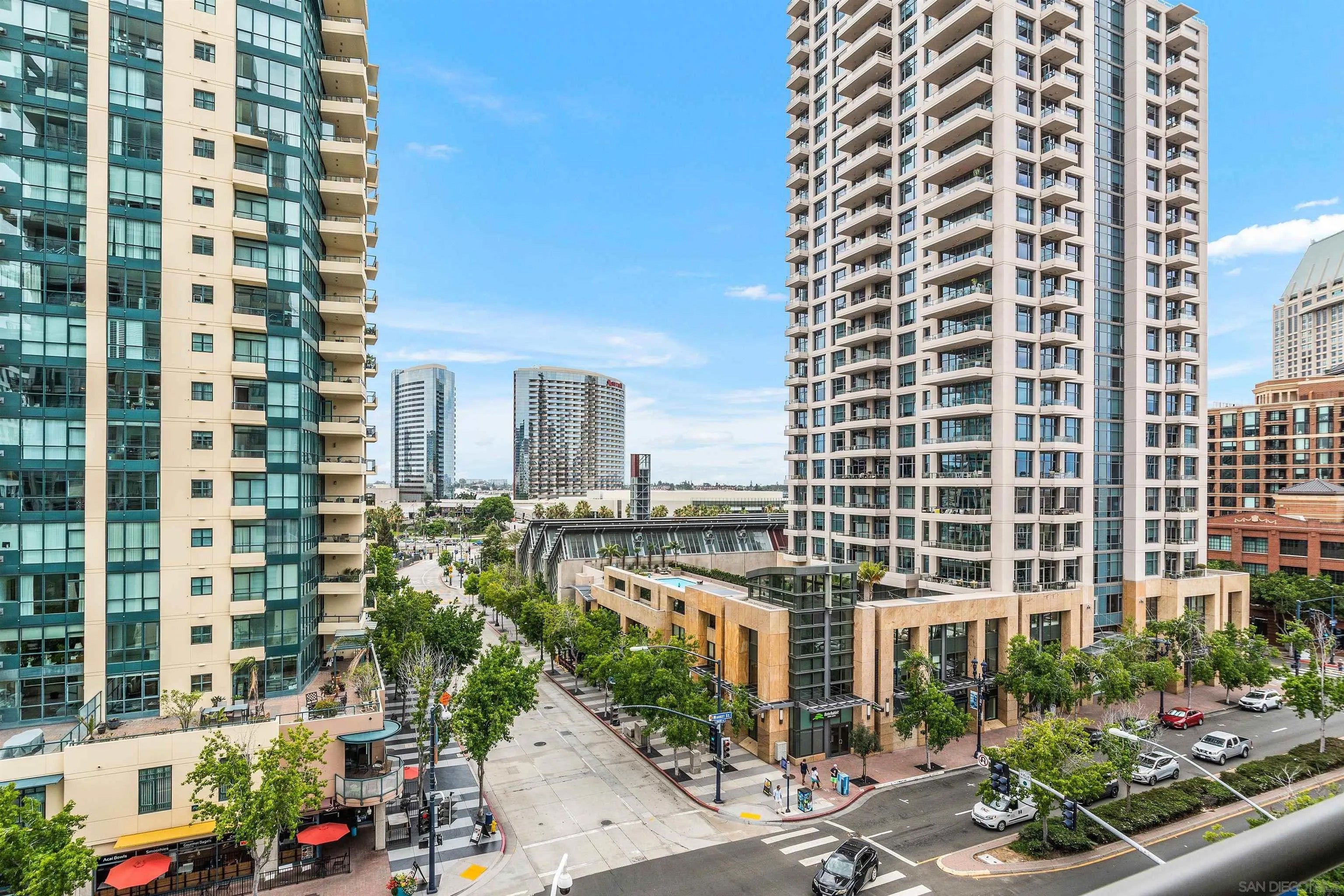 645 Front St 712